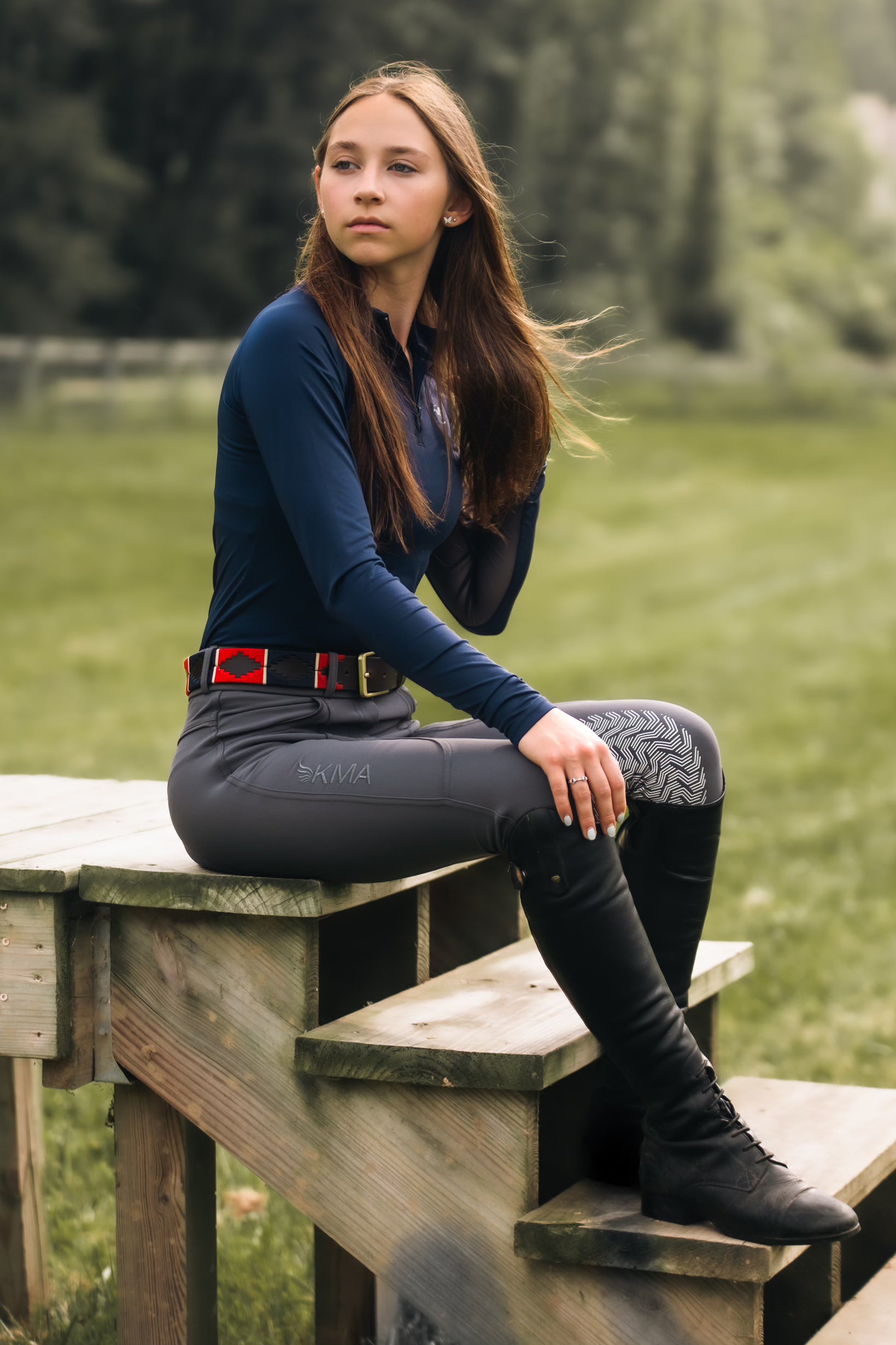 litmus her praha タイツ IMG-4251.heic?v=1718120770